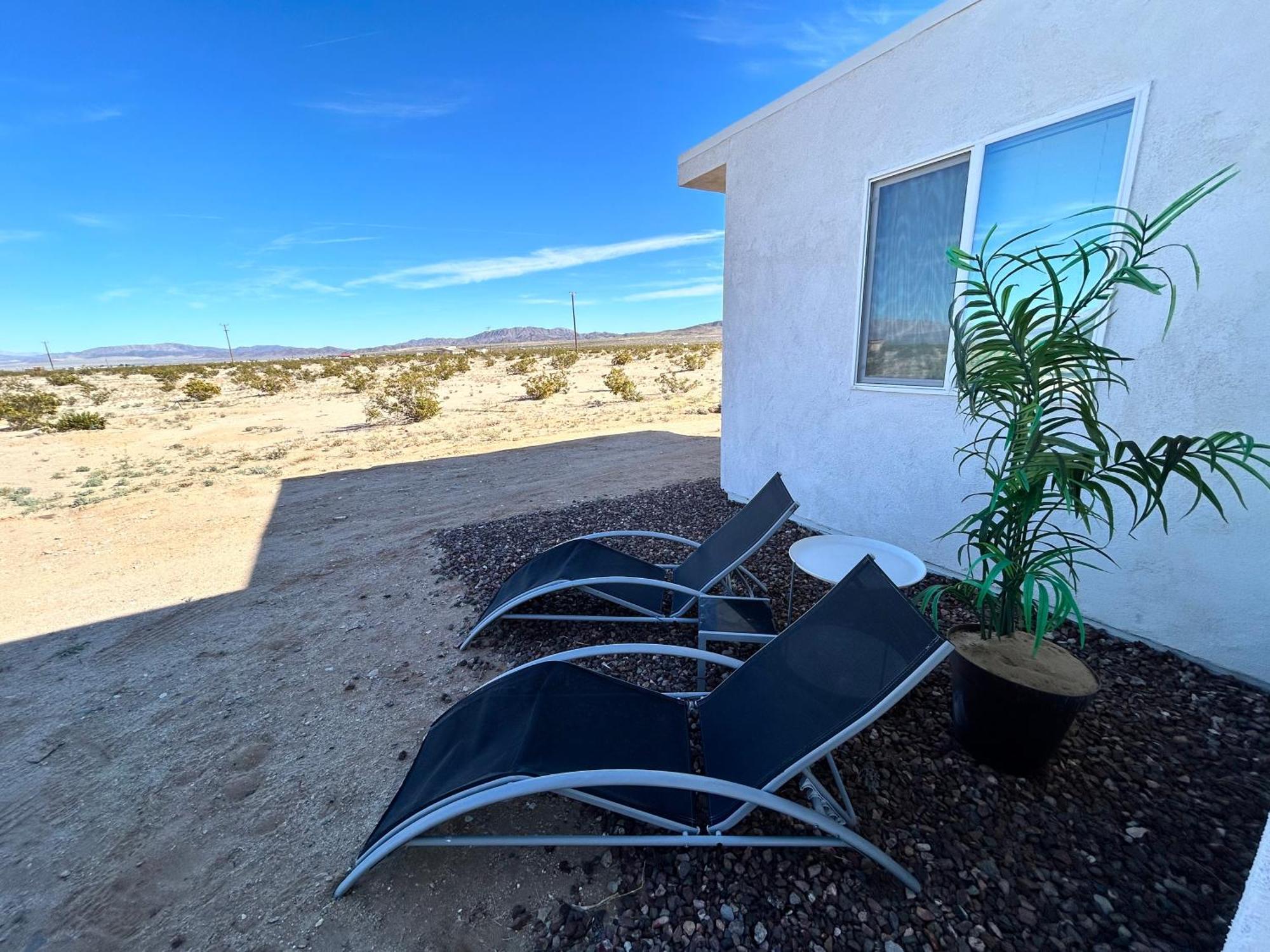 Serene Modern Home Backdoor With Great Wifi, Games, Movies, Patio Seating And Bbq Easy Access To North Joshua Tree National Park In 10 Minutes Туэнтинайн-Палмс Экстерьер фото